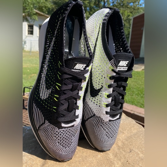 🔲✳️US 9- NIKE FK Racer 2015 Black White "VOLT" Men's Running Shoes
526628 011 - Picture 1 of 16